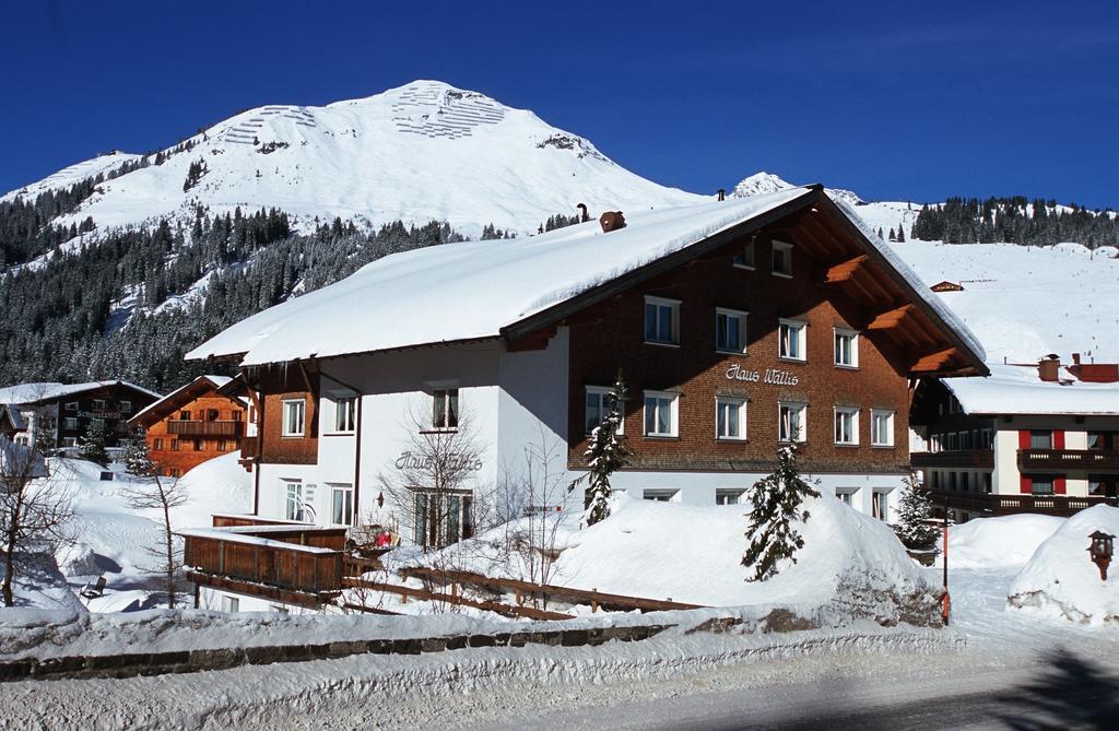 Haus Wallis Otel Lech am Arlberg Oda fotoğraf