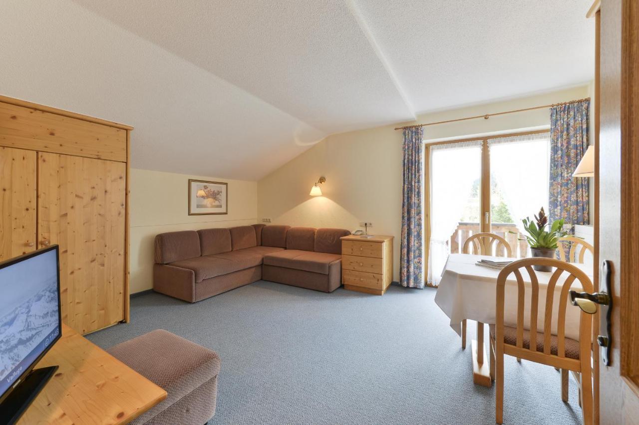 Haus Wallis Otel Lech am Arlberg Dış mekan fotoğraf